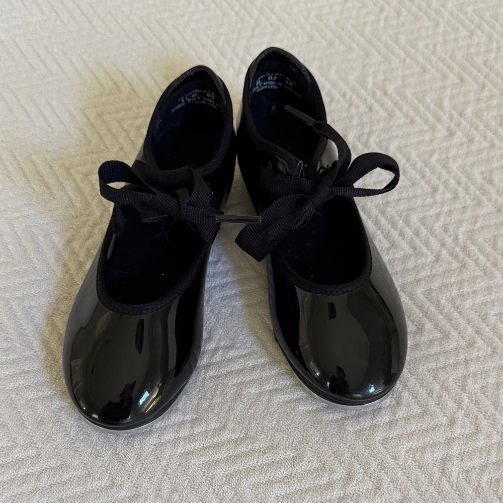 Capezio Classic Black Patent Kids Tap Shoes